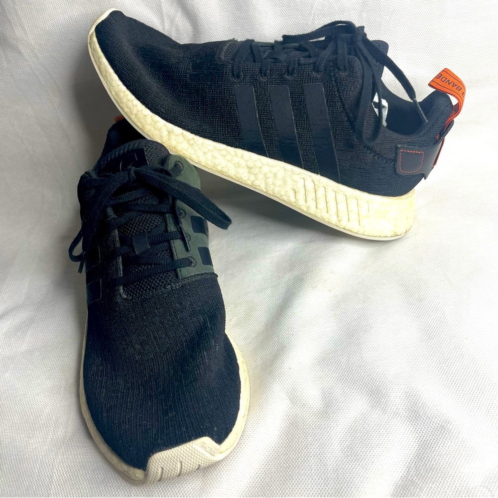 adidas NMD_R2 Future Harvest Shoes Athleisure Sneaker Men US 12 EU 46 2/3 CG3384